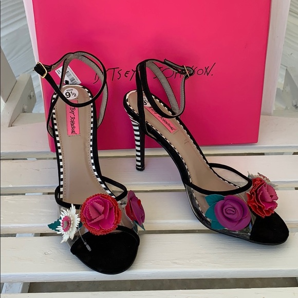 betsey johnson flower shoes